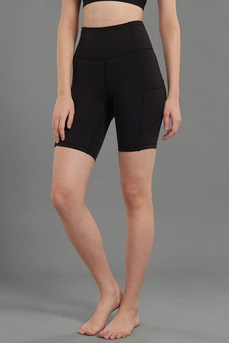 SAYSKY スポーツボトムス 黒色 ウエスト紐付き ファスナー付きポケット SAYSKY Motion Shorts 8'' – Saysky.us