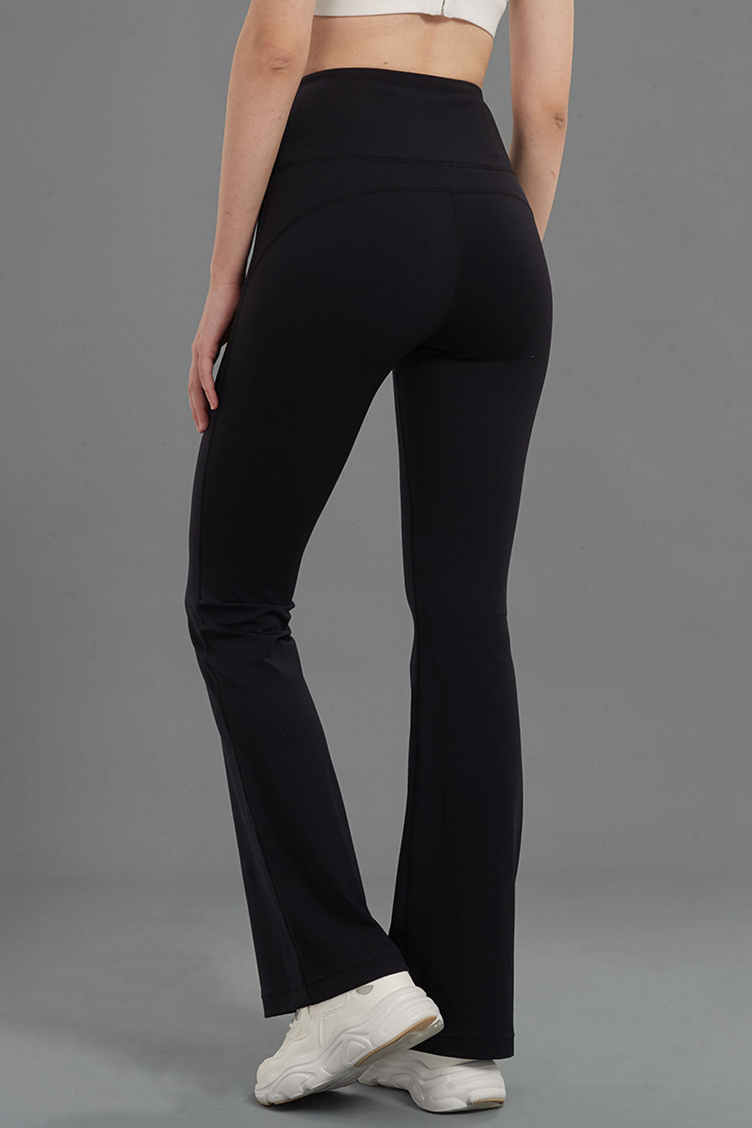 https://www.rexingsports.com/cdn/shop/products/Second-Skin-Feel-High-Rise-Flared-Pant---black-3.jpg?v=1658289232